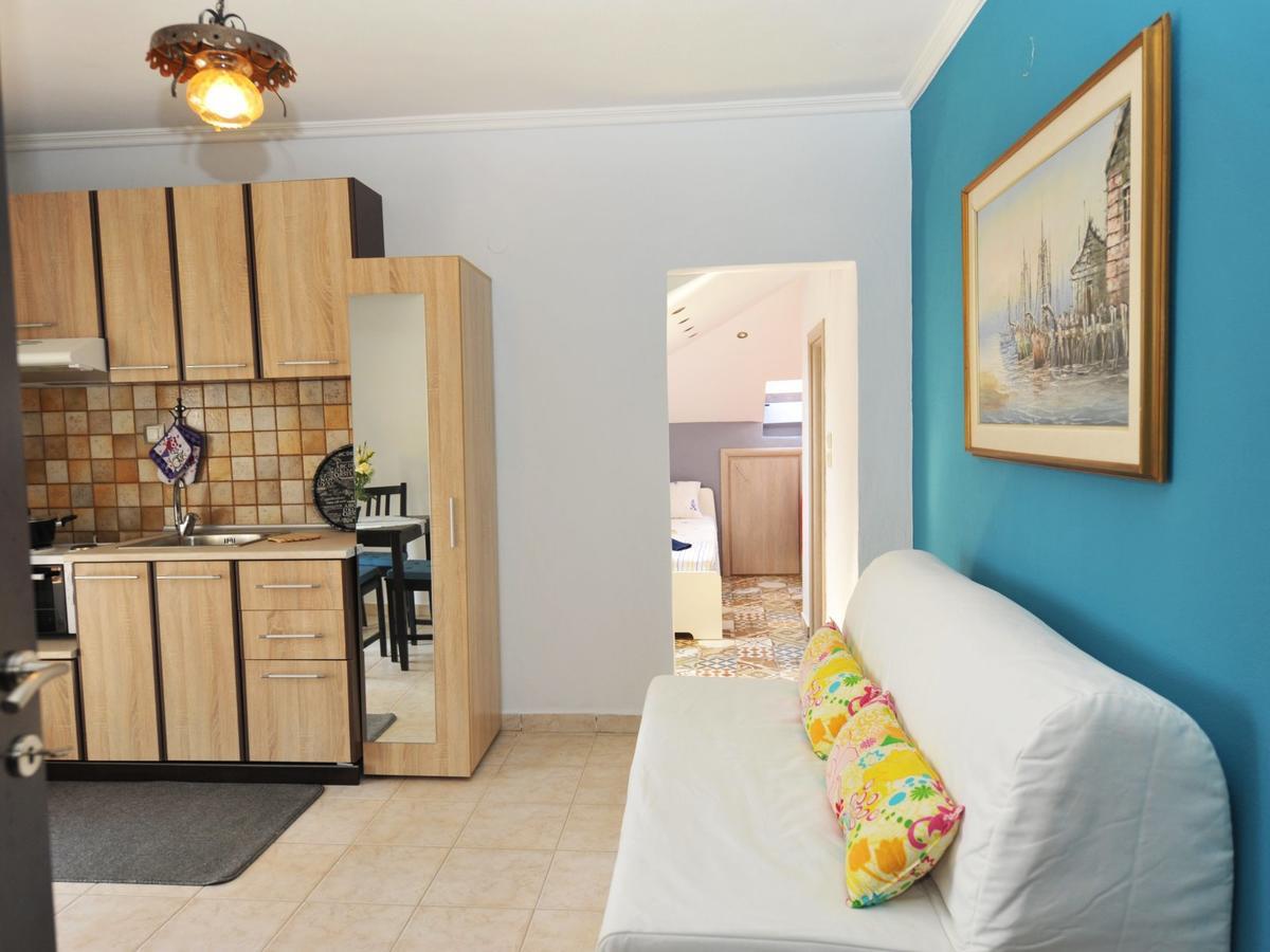 Alice Wonderland Home Nea Flogita Halkidiki מראה חיצוני תמונה